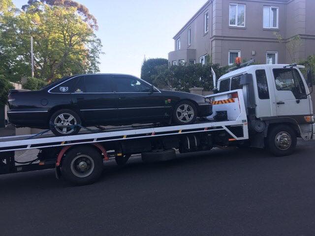 Holden car towing in Melbourne south eastern suburbs